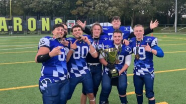 Sechs Spartans mit Bavarian Warriors Meister